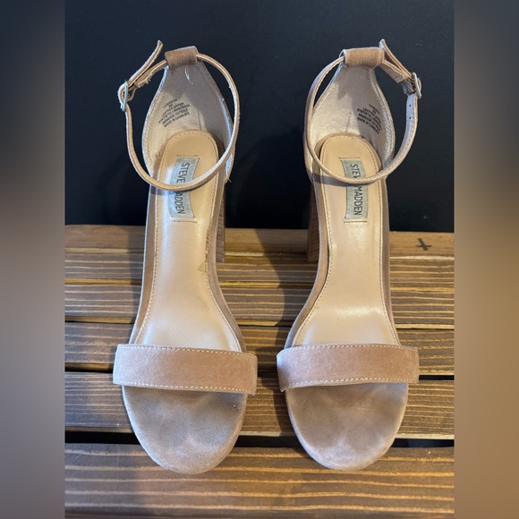 Steve Madden Heels - Picture 2 of 9
